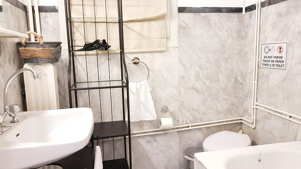 Errathens Vanilla Apartment - Athens Center Екстериор снимка