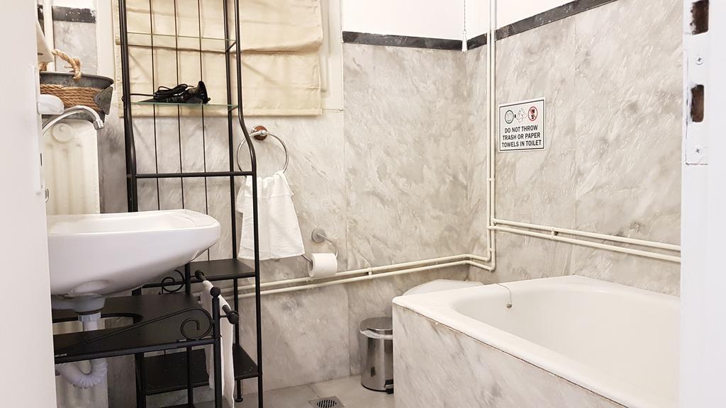 Errathens Vanilla Apartment - Athens Center Екстериор снимка